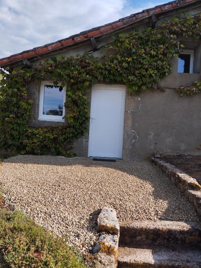 Maison Au Calme Avec Vue Etang Clesse  Ngoại thất bức ảnh